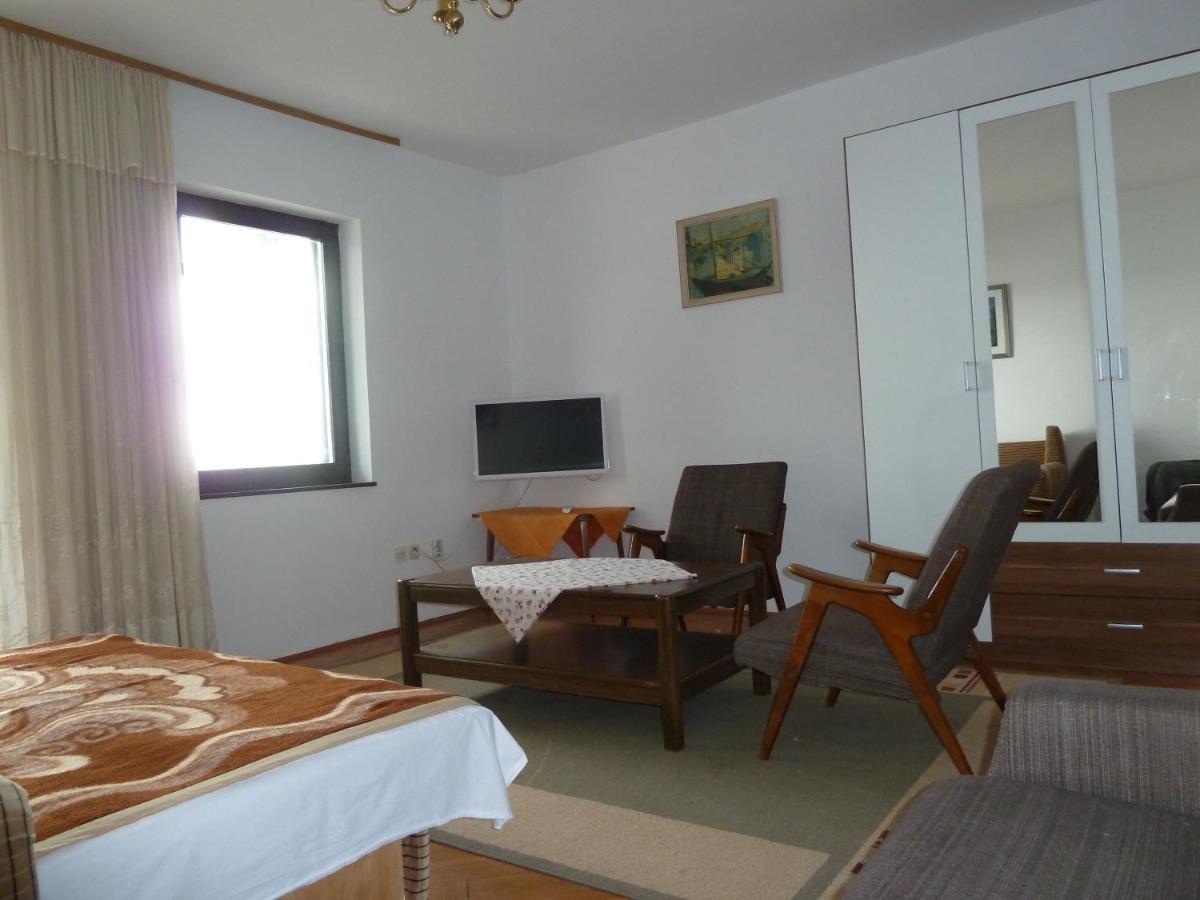 Apartment Nada 1 ยาดราโนโว ภายนอก รูปภาพ